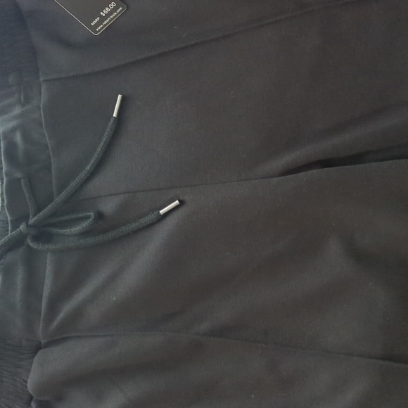 NWT ROBERT LOUIS - Picture 7 of 8